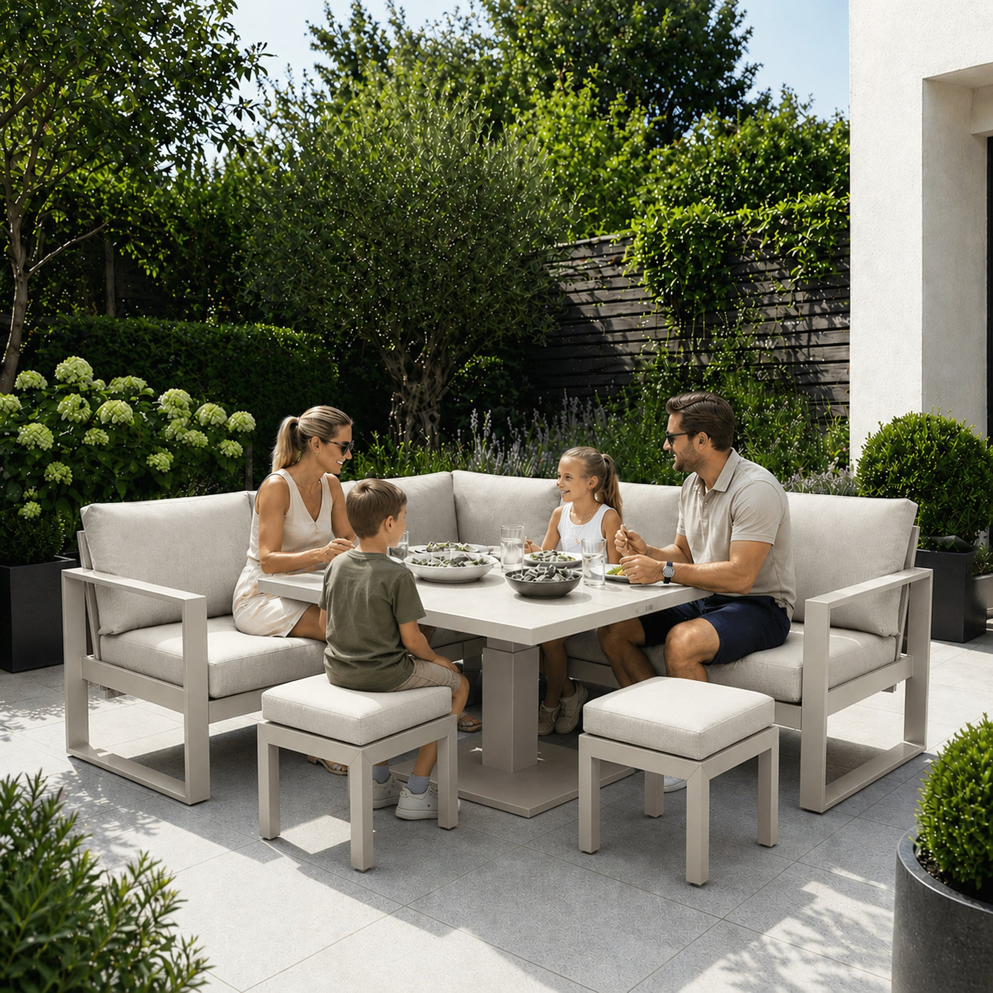 Como Stone Stools