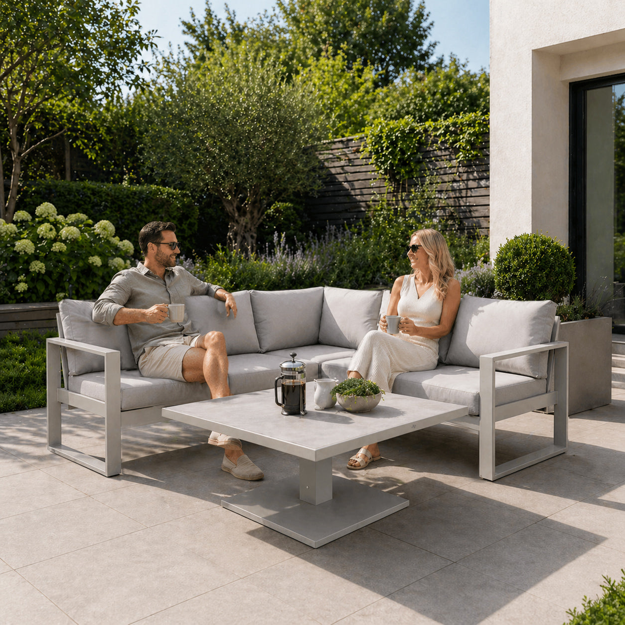 Como Stone Corner Set