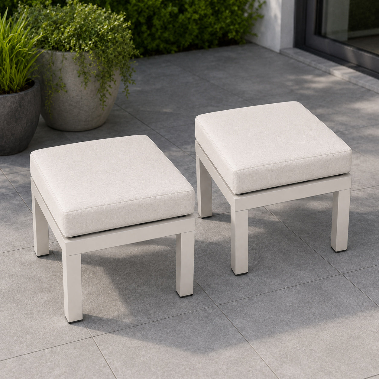 Como Stone Stools